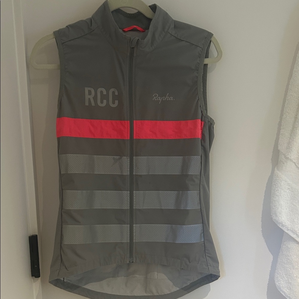 Rapha RCC Men's size medium Gray and Pink Cycling Vest